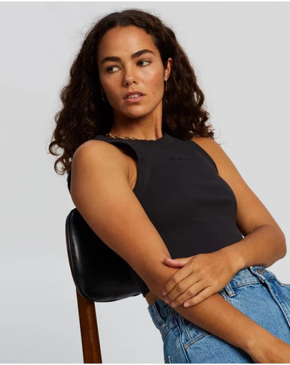 A HEATHER SINGLET