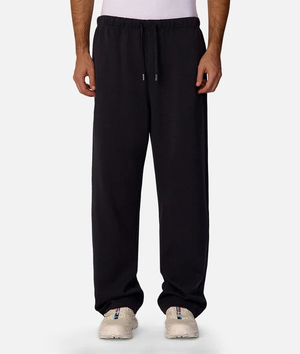 black tech trackpant