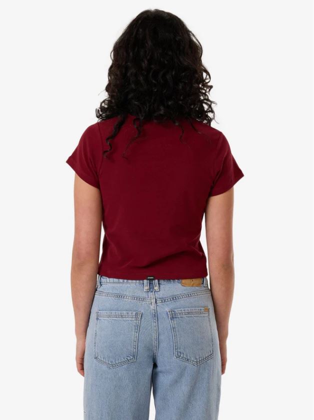 MINIMAL THRILLS MINI TEE