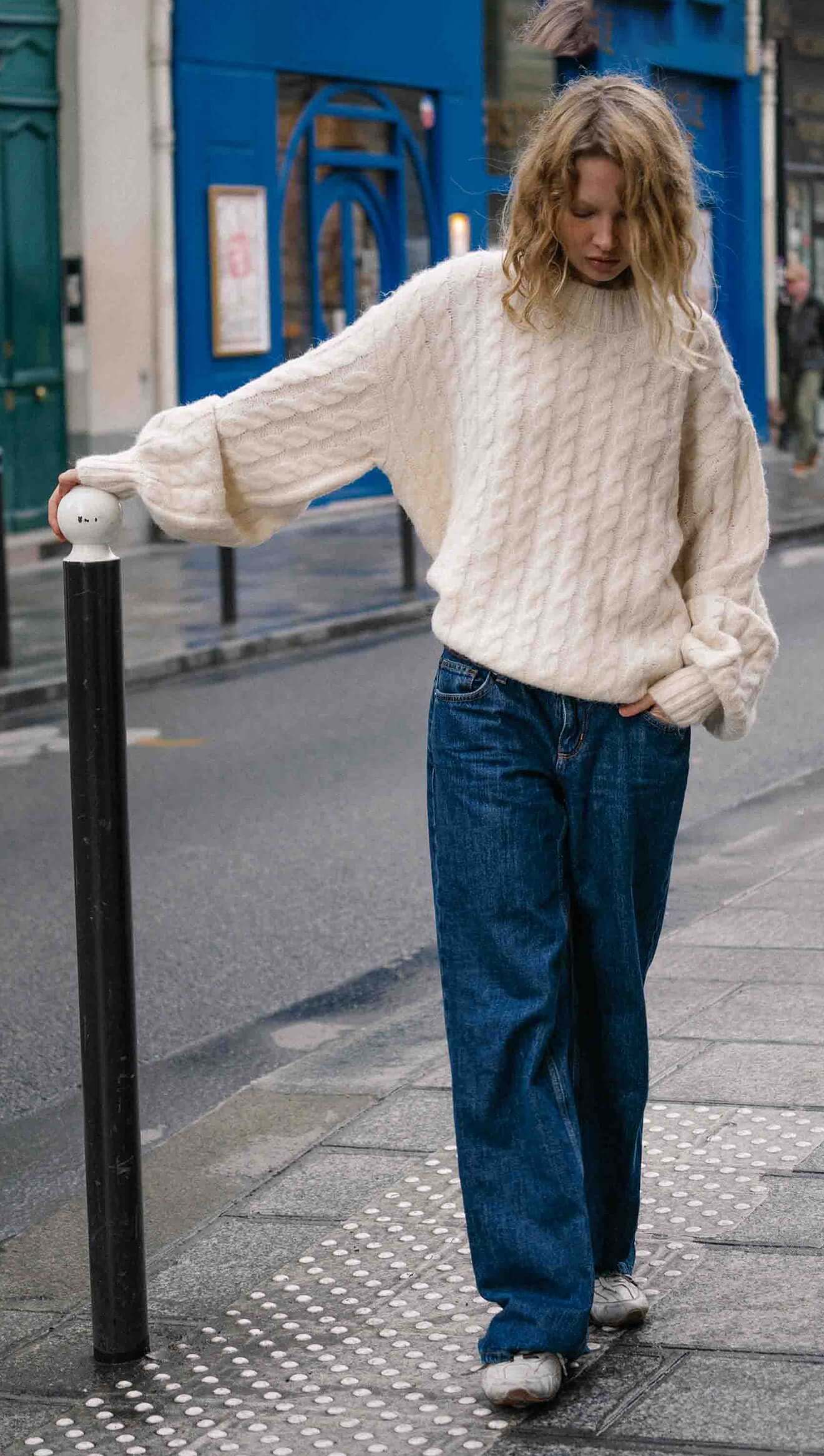 ELIKA CABLE KNIT