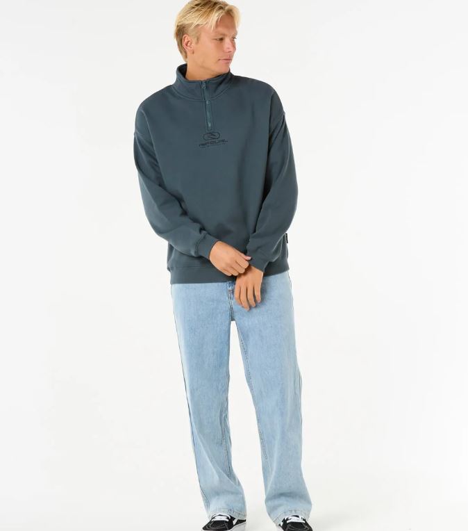 PILL ICON 1/4 ZIP CREW