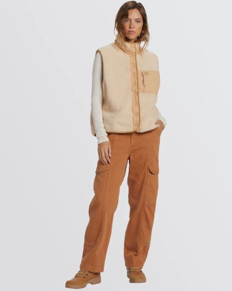 HIKE UP VEST
