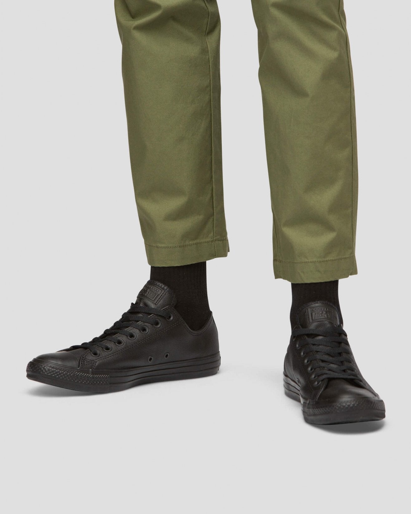 CHUCK TAYLOR ALL STAR CORE LEATHER LOW